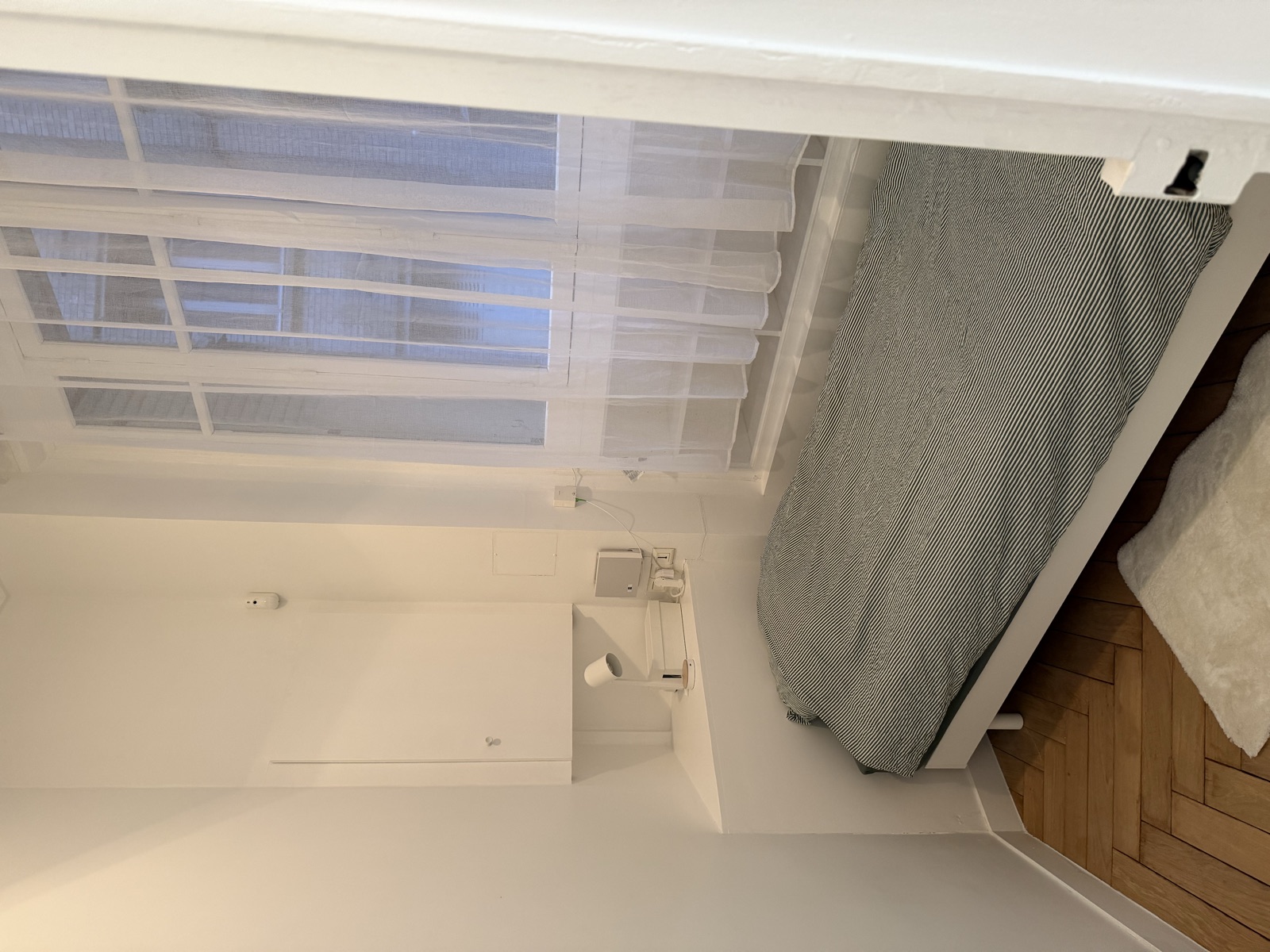 Chambre avec lit simple